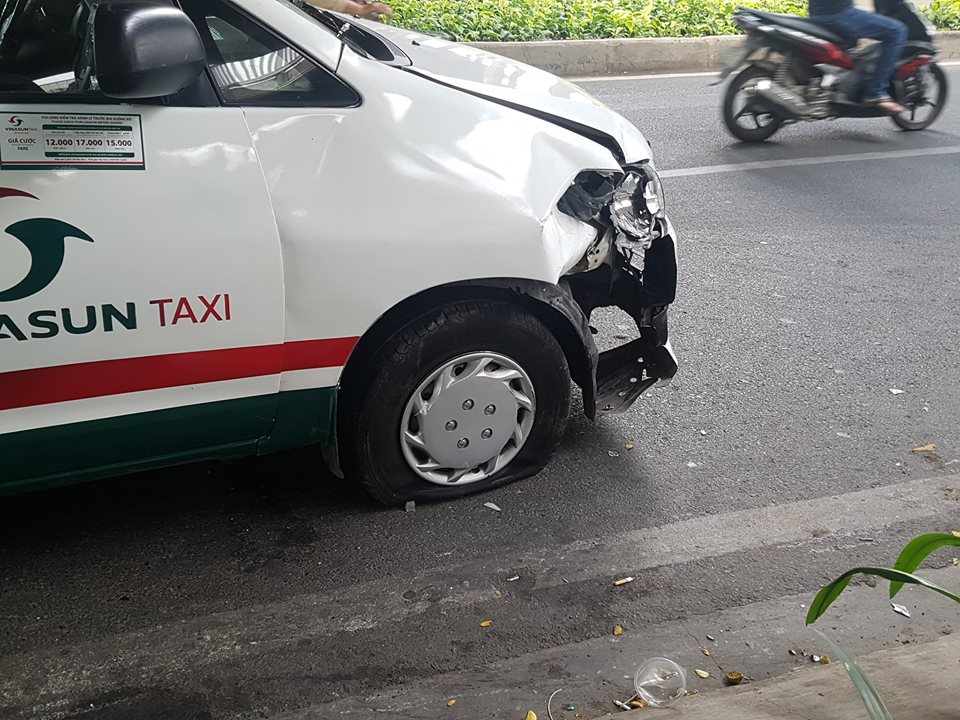 Thiệt hại của chiếc taxi