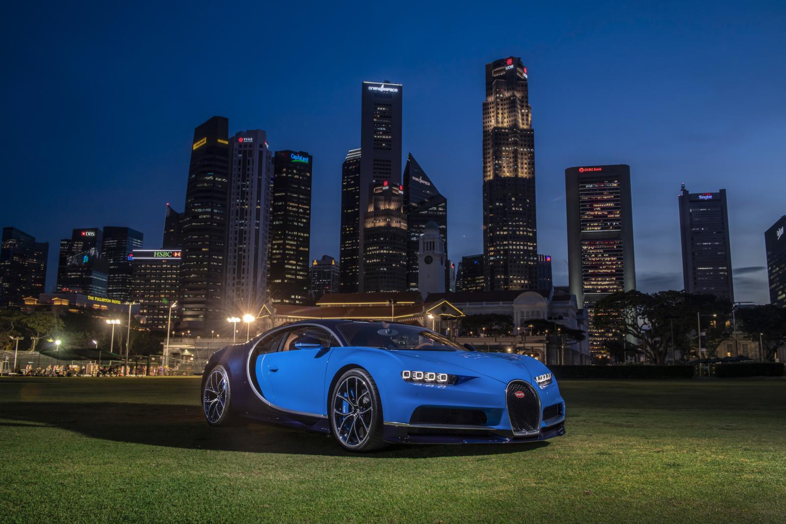 Bugatti Chiron có giá không dưới 5 triệu đô la Singapore
