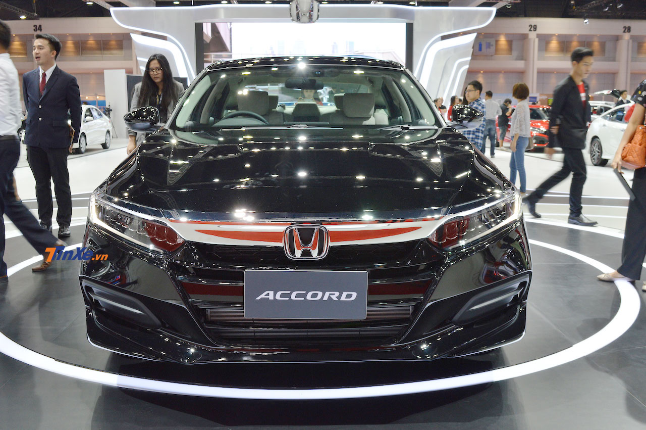 Cận cảnh đầu xe của Honda Accord 2019 sẽ về Việt Nam trong thời gian tới