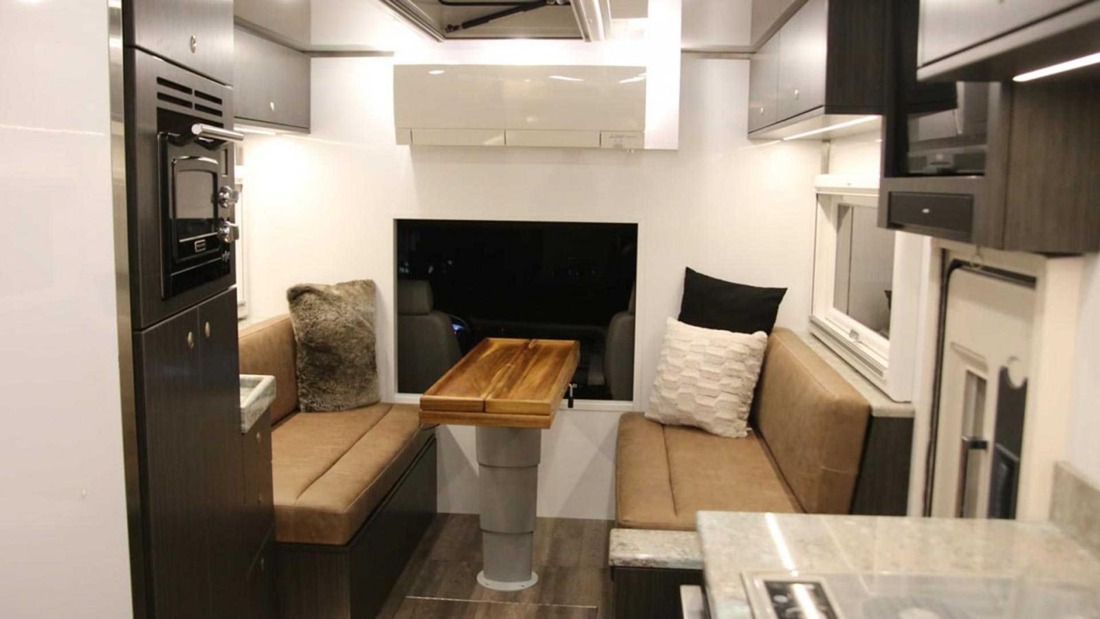 Người mua có thể thoải mái lựa chọn cấu hình nội thất theo nhu cầu và số tiền của mình