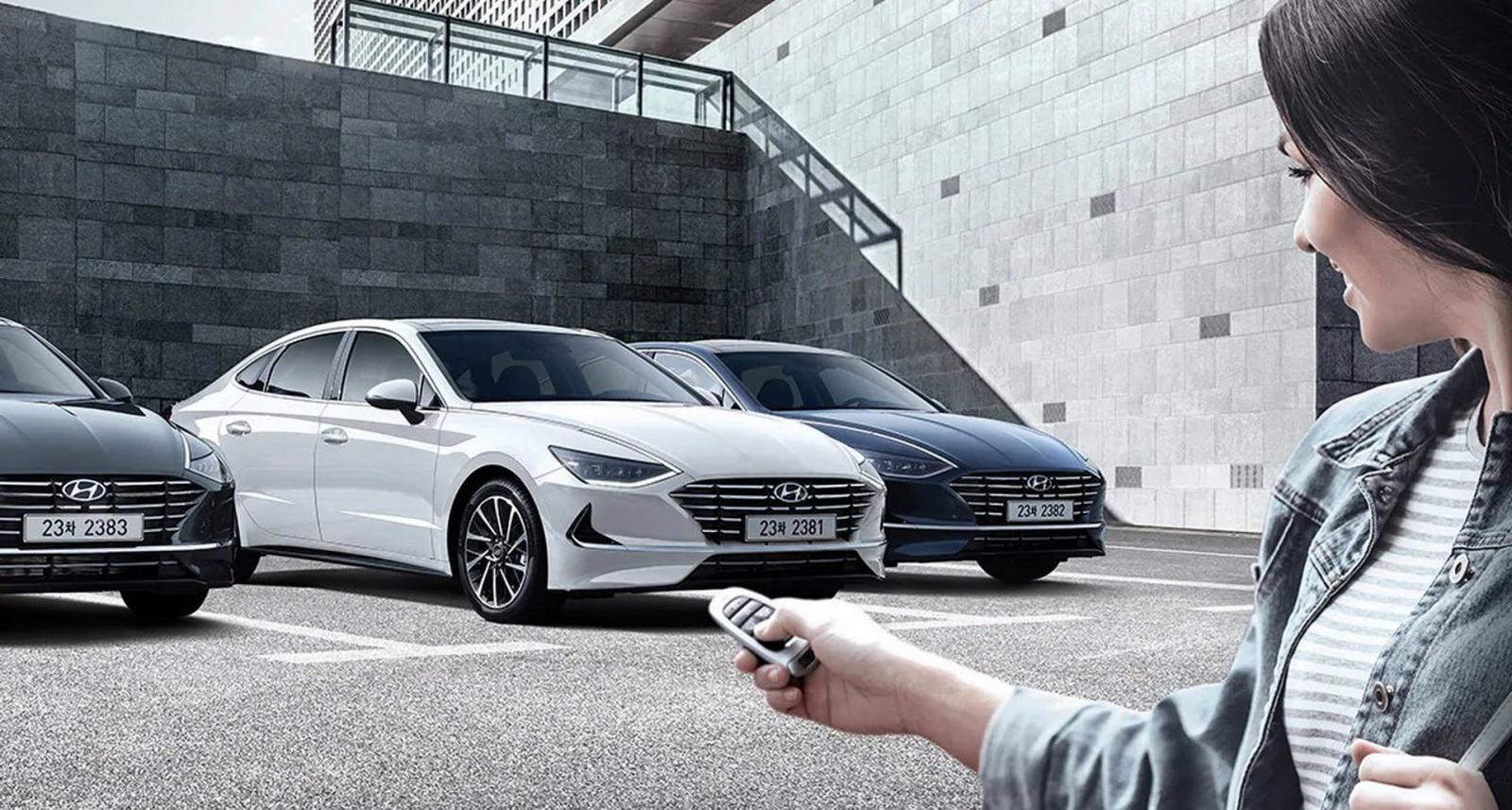 Người dùng Hyundai Sonata 2020 không cần ngồi trong buồng lái mà vẫn có thể đưa xe vào chỗ đỗ Người dùng Hyundai Sonata 2020 không cần ngồi trong buồng lái mà vẫn có thể đưa xe vào chỗ đỗ