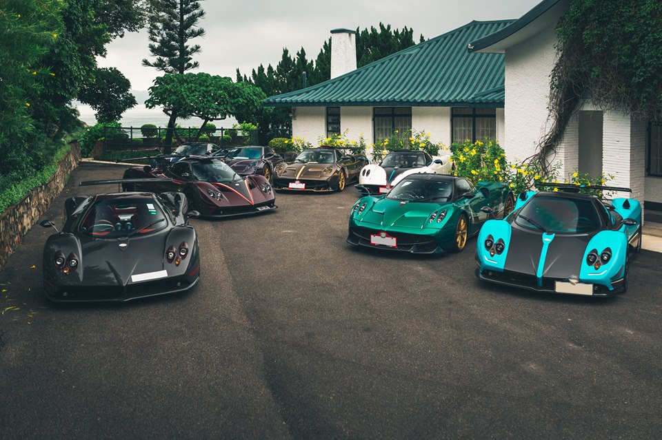 Pagani Zonda Uno rất hay góp mặt trong đội hình những chiếc xe Pagani Hồng Kông tụ tập cùng nhau Pagani Zonda Uno rất hay góp mặt trong đội hình những chiếc xe Pagani Hồng Kông tụ tập cùng nhau