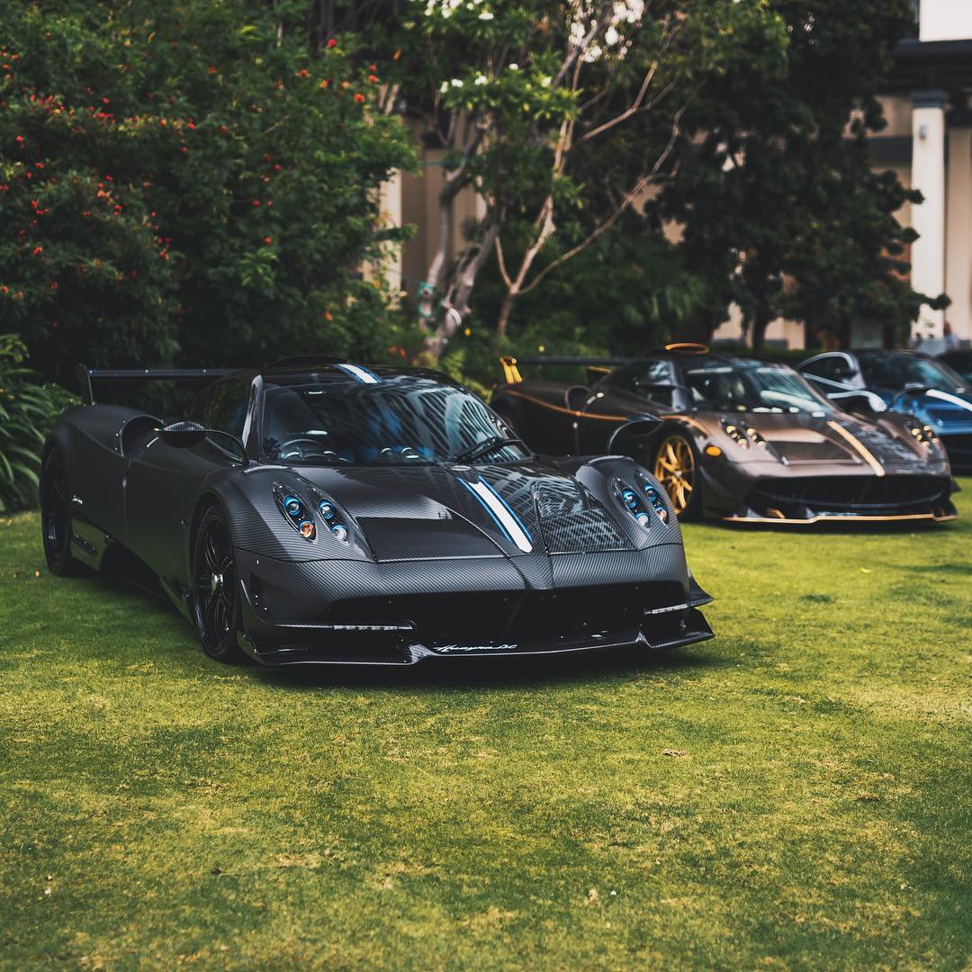 Và 1 chiếc Pagani Huayra BC vốn chỉ được sản xuất 20 chiếc trên toàn thế giới Và 1 chiếc Pagani Huayra BC vốn chỉ được sản xuất 20 chiếc trên toàn thế giới