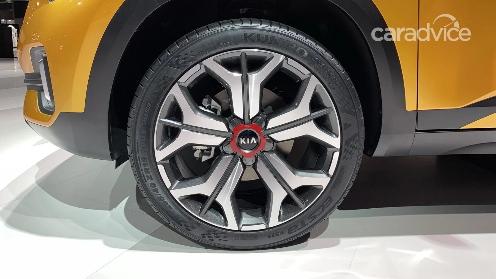 Bộ vành 5 chấu kép cỡ lớn của Kia SP Signature Bộ vành 5 chấu kép cỡ lớn của Kia SP Signature