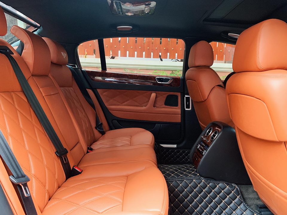 Nội thất bọc tông màu da bò rất nổi bật Nội thất bọc tông màu da bò rất nổi bật