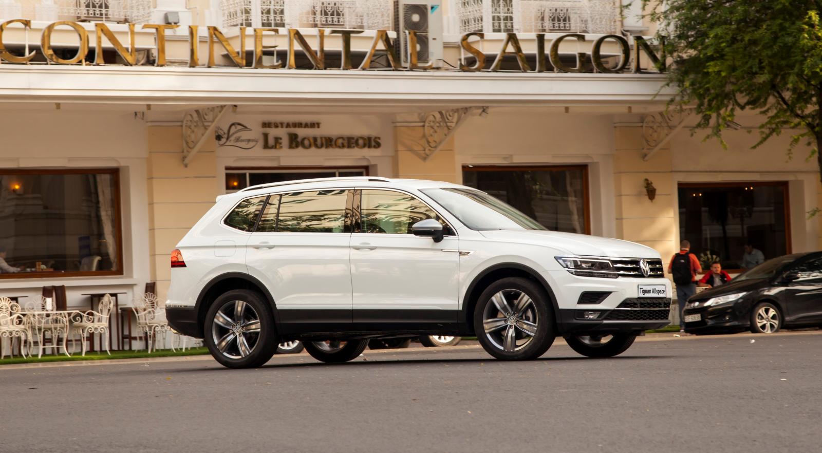 Volkswagen Tiguan Allspace cũng là một sản phẩm “hot” của thương hiệu Đức tại Việt Nam