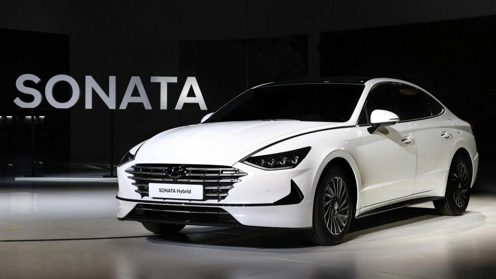 Hyundai Sonata Hybrid 2020 được trang bị bộ vành riêng Hyundai Sonata Hybrid 2020 được trang bị bộ vành riêng