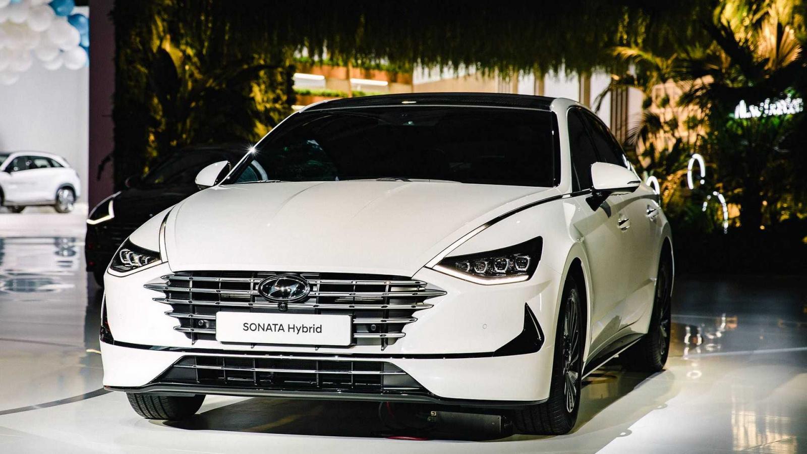 Hyundai Sonata Hybrid 2020 cũng được trưng bày trong triển lãm Ô tô Seoul 2019 Hyundai Sonata Hybrid 2020 cũng được trưng bày trong triển lãm Ô tô Seoul 2019