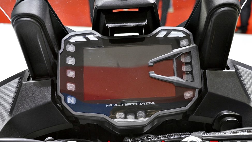 Màn hình màu TFT 5 inch trên Ducati Multistrada 950 S