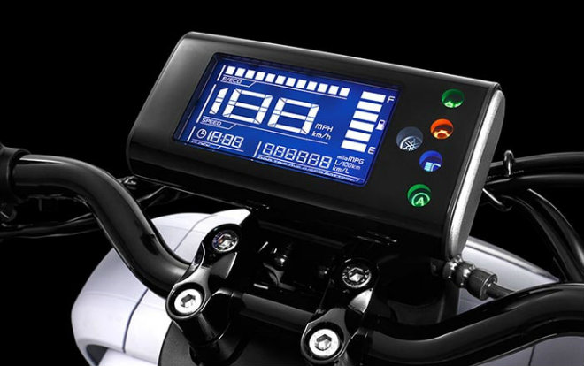 QBIX sở hữu màn hình LCD hiện đại QBIX sở hữu màn hình LCD hiện đại