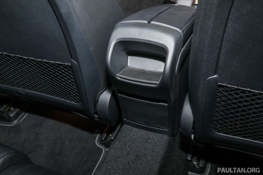 Mercedes-Benz A200 Progressive Line 2019 không có cửa gió điều hòa phía sau Mercedes-Benz A200 Progressive Line 2019 không có cửa gió điều hòa phía sau