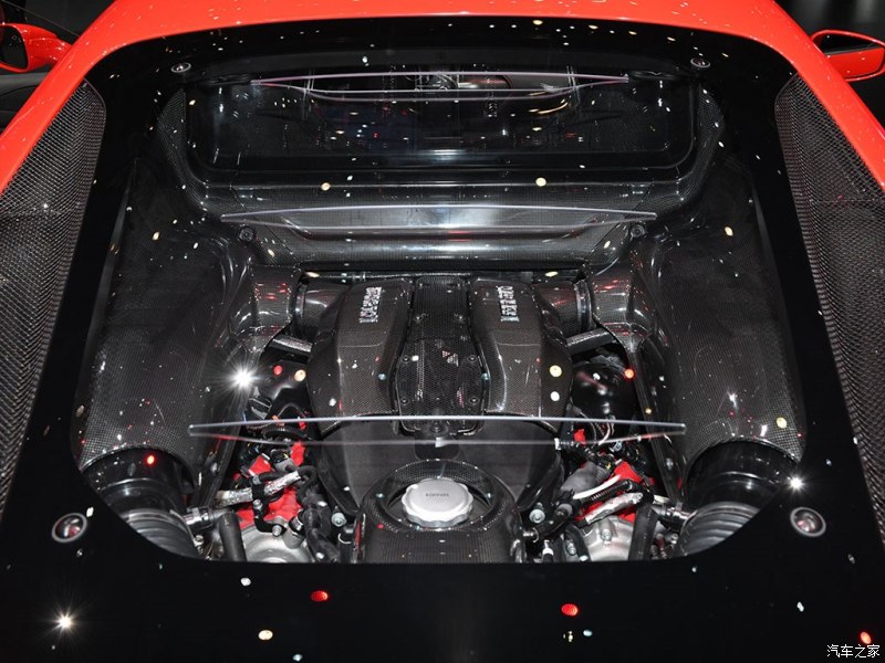 Nắp khoang động cơ trong suốt của Ferrari F8 Tributo Nắp khoang động cơ trong suốt của Ferrari F8 Tributo