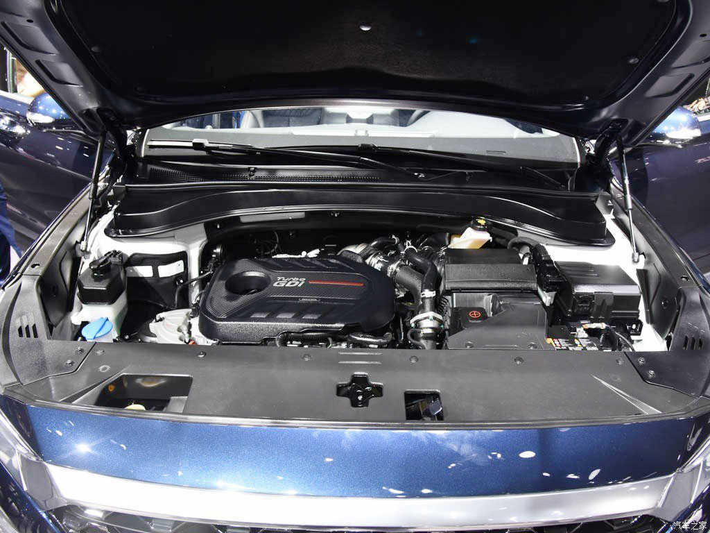 Động cơ xăng của Hyundai Santa Fe 2019 bản Trung Quốc mạnh hơn xe ở Việt Nam Động cơ xăng của Hyundai Santa Fe 2019 bản Trung Quốc mạnh hơn xe ở Việt Nam