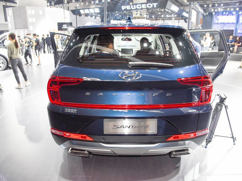 Thiết kế đuôi xe riêng của Hyundai Santa Fe 2019 bản Trung Quốc Thiết kế đuôi xe riêng của Hyundai Santa Fe 2019 bản Trung Quốc