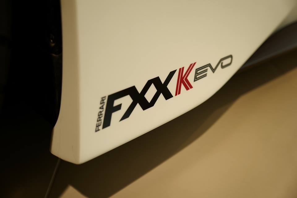 Ferrari FXX-K Evo là phiên bản nâng cấp của siêu xe FXX K chỉ dành cho đường đua Ferrari FXX-K Evo là phiên bản nâng cấp của siêu xe FXX K chỉ dành cho đường đua