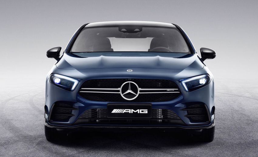 So với bản A35 tiêu chuẩn thì bản A35 L chỉ có trục cơ sở dài hơn, thiết kế bên ngoài không có gì thay đổi