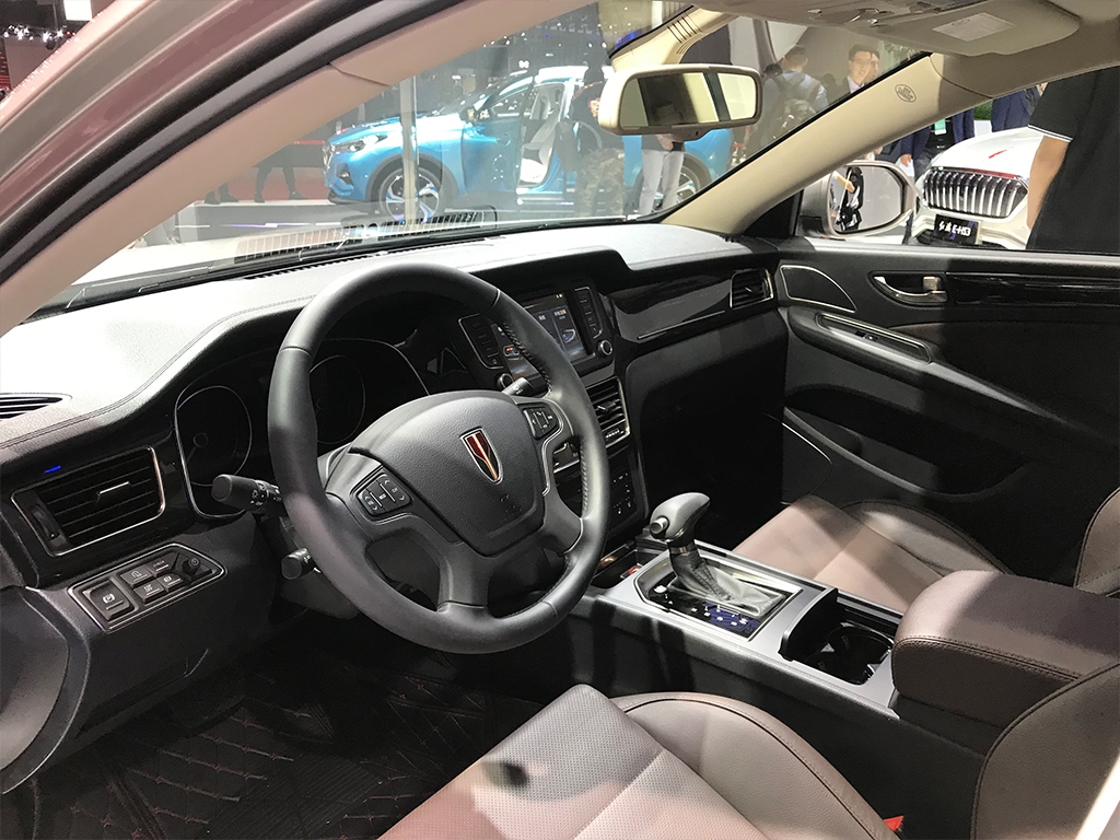 Nội thất bên trong Hồng Kỳ H7 2019 Nội thất bên trong Hồng Kỳ H7 2019