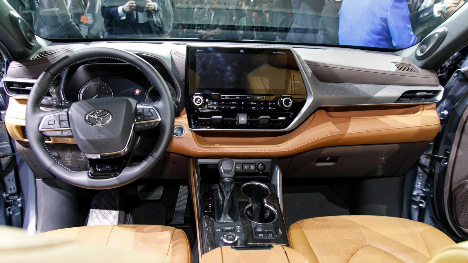 Nội thất bên trong Toyota Higlander 2020