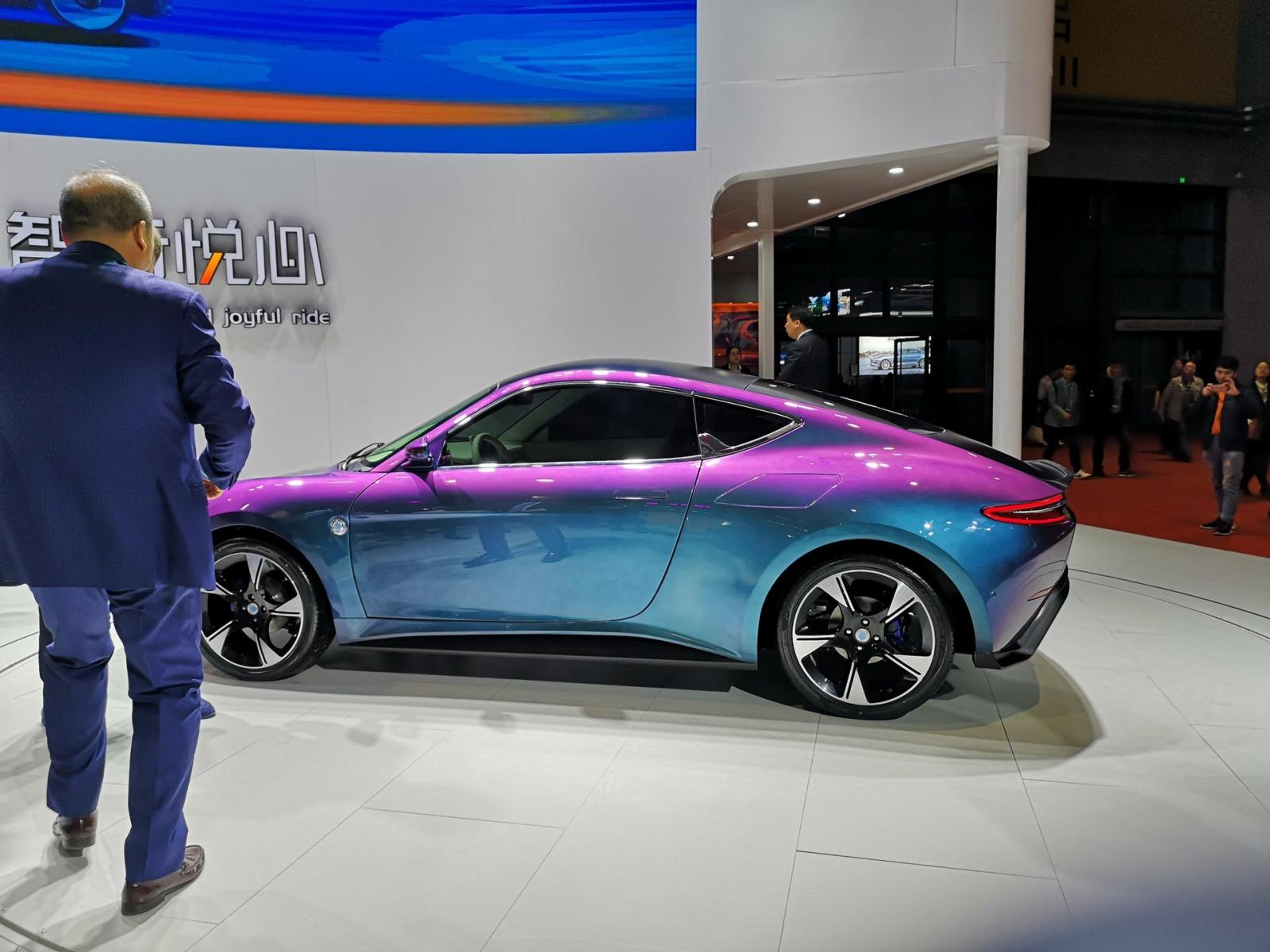 Dáng vẻ của nó khiến người ta liên tưởng đến Porsche 911