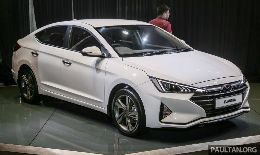 Hyundai Elantra 2019 được bổ sung nắp capô mới