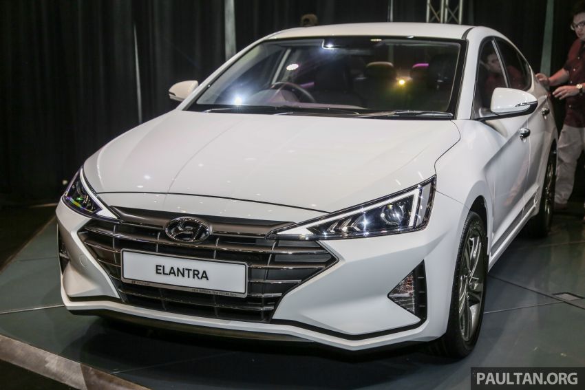 Tại thị trường Malaysia, Hyundai Elantra 2019 chỉ có một bản trang bị là 2.0L Executive