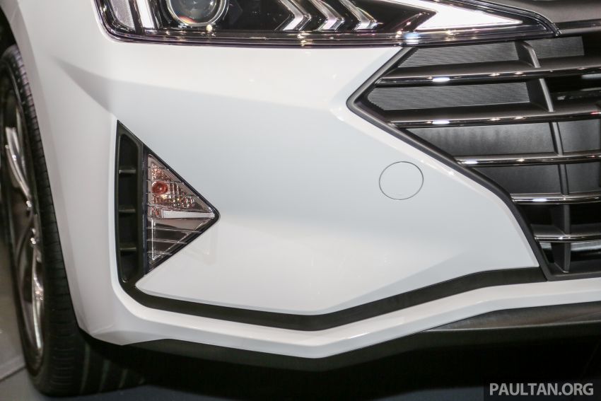 Đèn sương mù trước của Hyundai Elantra 2019