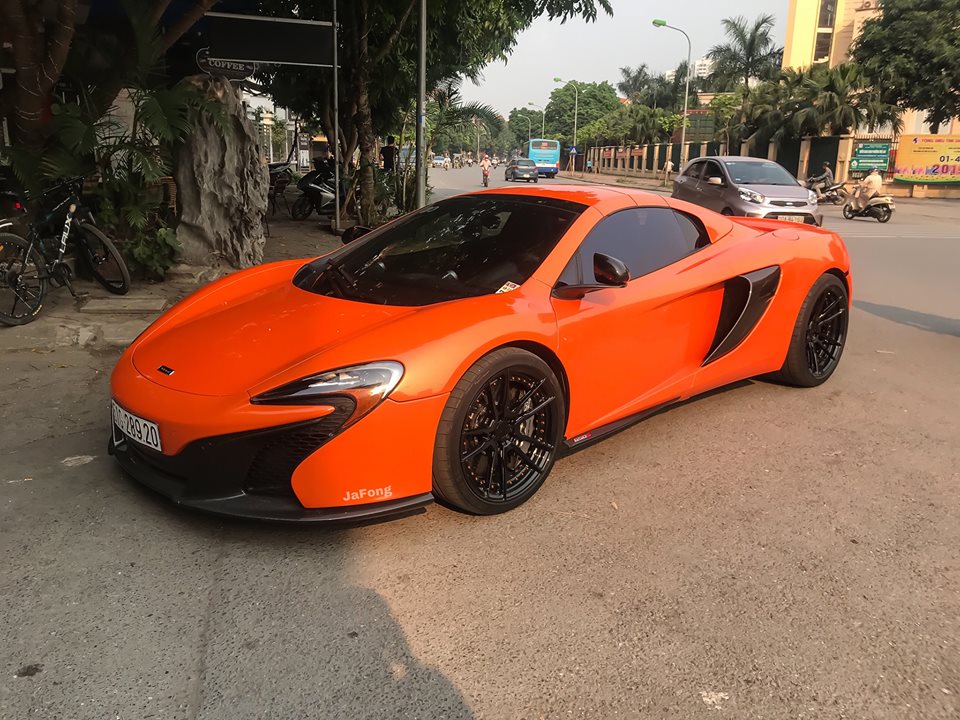 Đây là lần hiếm hoi siêu xe McLaren 650S Spider độ mâm ADV.1 được chủ nhân cho ra Thủ Đô Đây là lần hiếm hoi siêu xe McLaren 650S Spider độ mâm ADV.1 được chủ nhân cho ra Thủ Đô