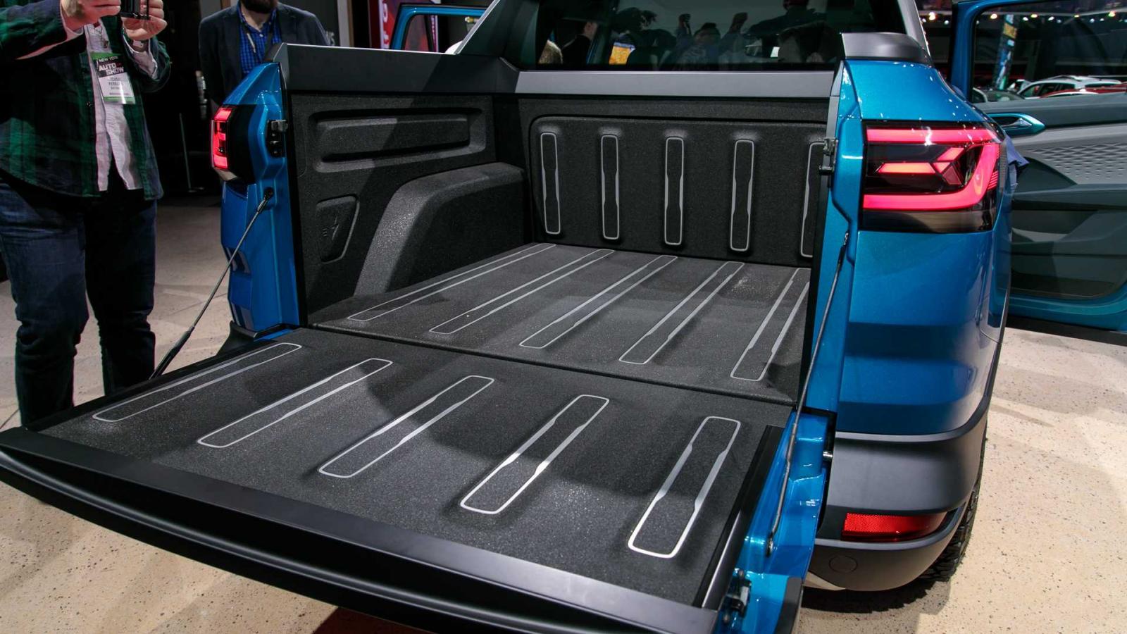 Thùng xe Volkswagen Tarok có vẻ khá nhỏ Thùng xe Volkswagen Tarok có vẻ khá nhỏ