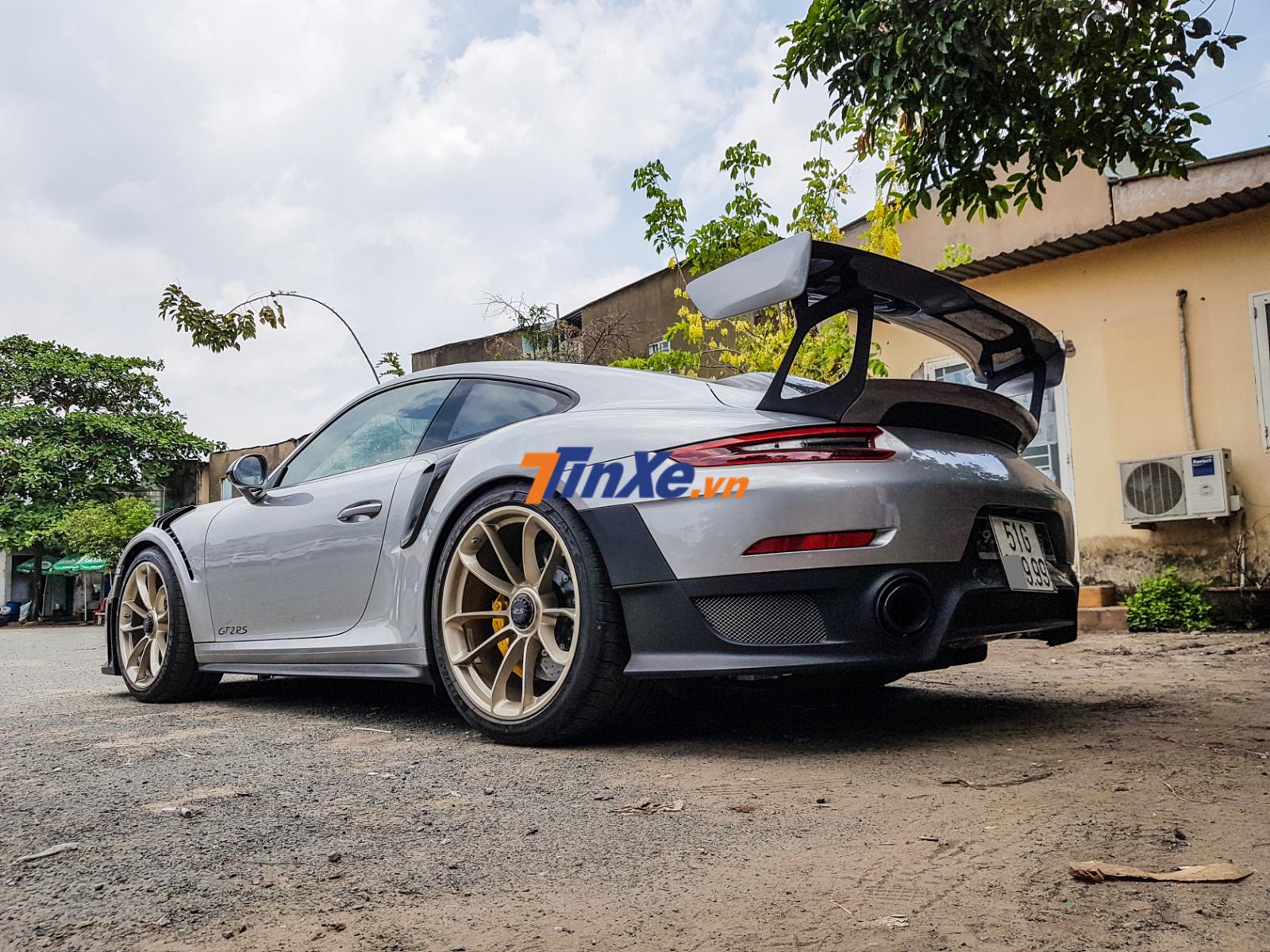 Porsche 911 GT2 RS c&oacute; c&ocirc;ng suất l&ecirc;n đến 700 m&atilde; lực
