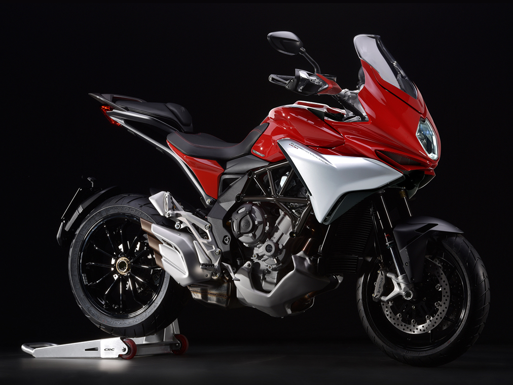 Chiếc xe sẽ được trang bị khối động cơ 3 xy-lanh Chiếc xe sẽ được trang bị khối động cơ 3 xy-lanh