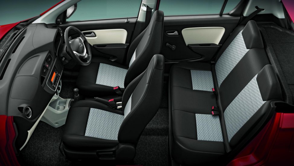 Bên trong Suzuki Alto 2019 là nội thất 5 chỗ