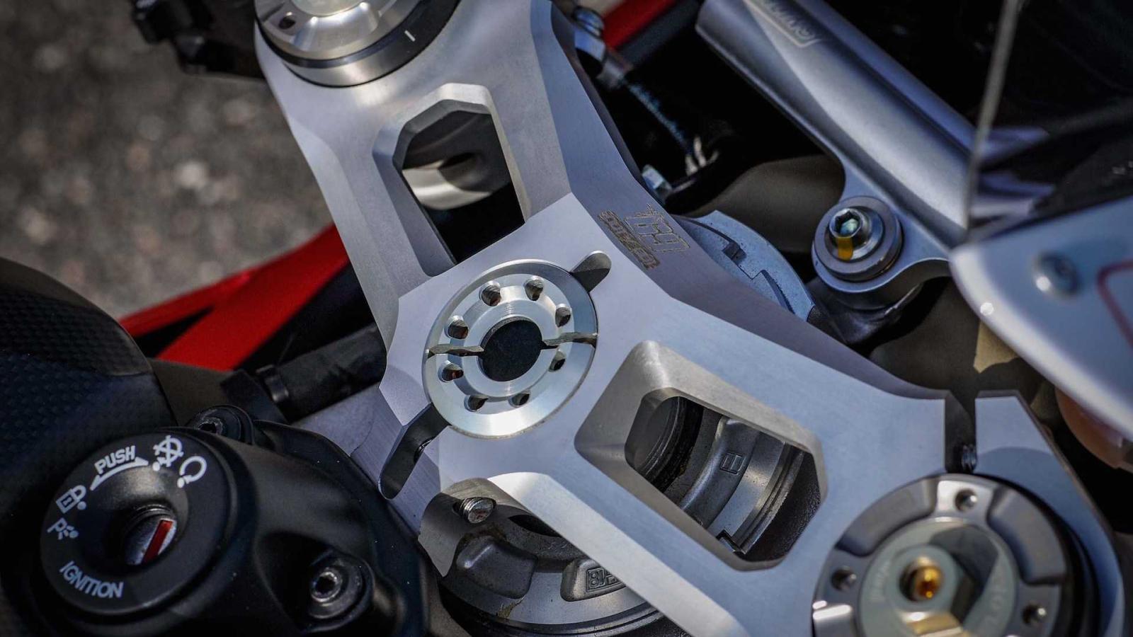 Giảm chấn tay lái Ohlins