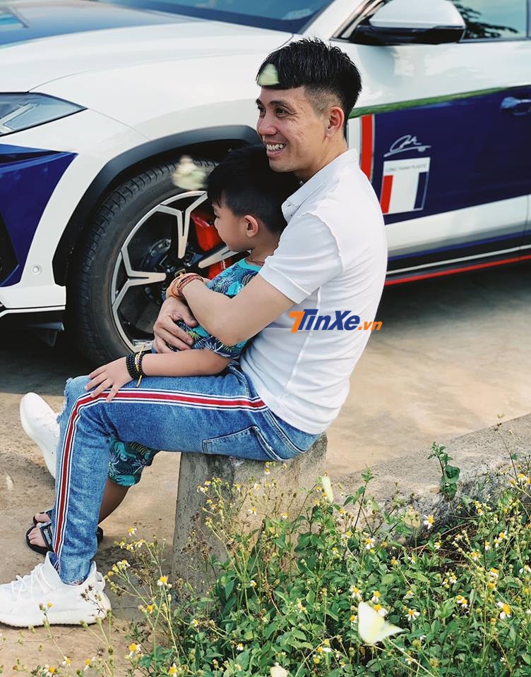 Minh Nhựa cùng con trai và siêu SUV Lamborghini Urus trong chuyến nghỉ lễ 30/4 và 1/5/2019 về Buôn Ma Thuột