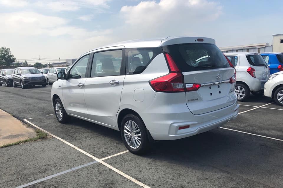 Nếu mức giá niêm yết chính thức được ấn định như giá dự kiến hiện tại, Suzuki Ertiga 2019 sẽ có lợi thế về giá bán khi chính thức lên sàn đối đầu Mitsubishi Xpander Nếu mức giá niêm yết chính thức được ấn định như giá dự kiến hiện tại, Suzuki Ertiga 2019 sẽ có lợi thế về giá bán khi chính thức lên sàn đối đầu Mitsubishi Xpander