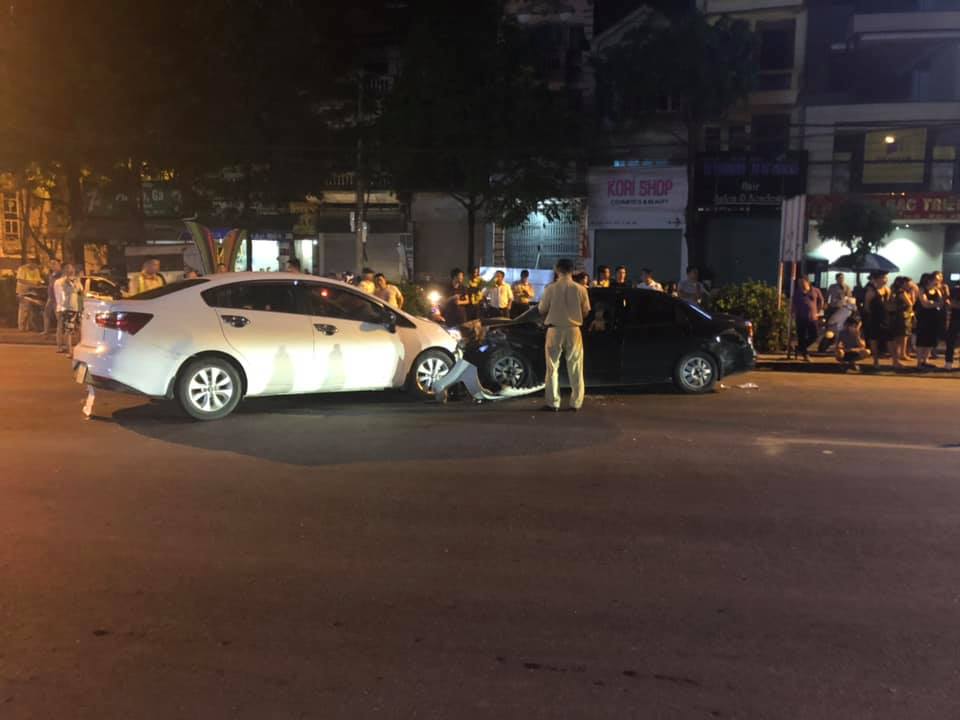 Lực lượng chức năng đang điều tra vụ tai nạn