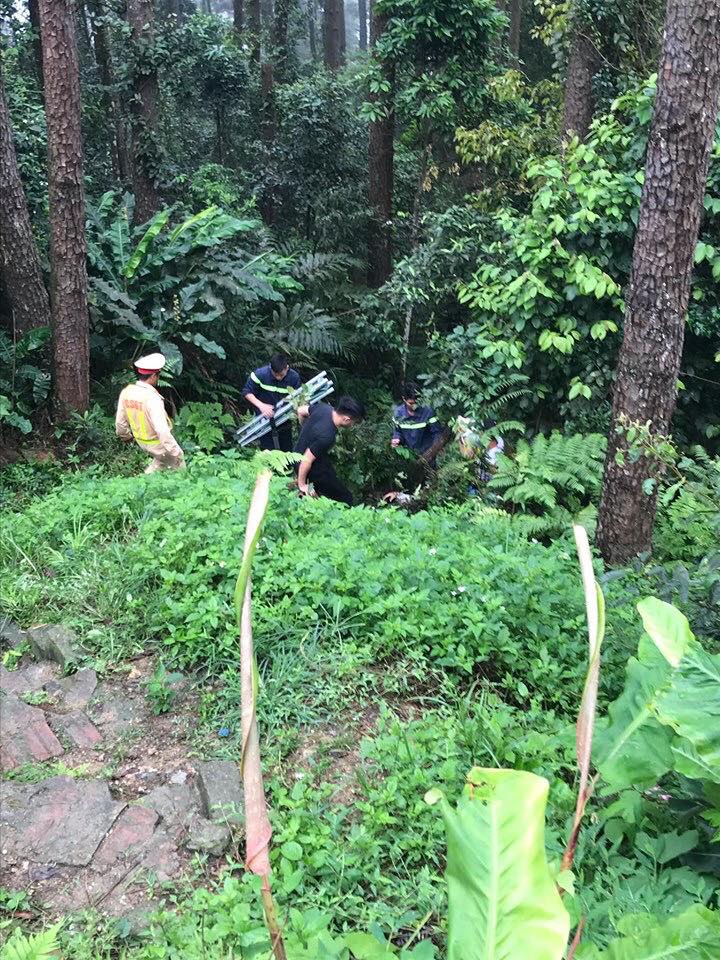 Hiện trường vụ tai nạn do sử dụng xe tay ga đổ đèo trên Tam Đảo (Ảnh: KSĐP) Hiện trường vụ tai nạn do sử dụng xe tay ga đổ đèo trên Tam Đảo (Ảnh: KSĐP)