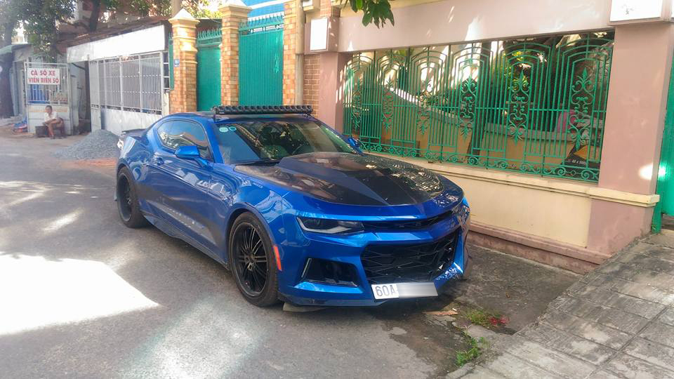 Chiếc Chevrolet Camaro 2017 độ ngoại thất ZL1 2018 lúc còn thuộc quyền sở hữu của tay chơi Đồng Nai