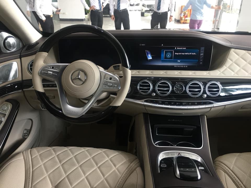 Mercedes-Maybach S650 2019 đầu tiên tại Việt Nam sử dụng động cơ V12, tăng áp kép, dung tích 6.0 lít