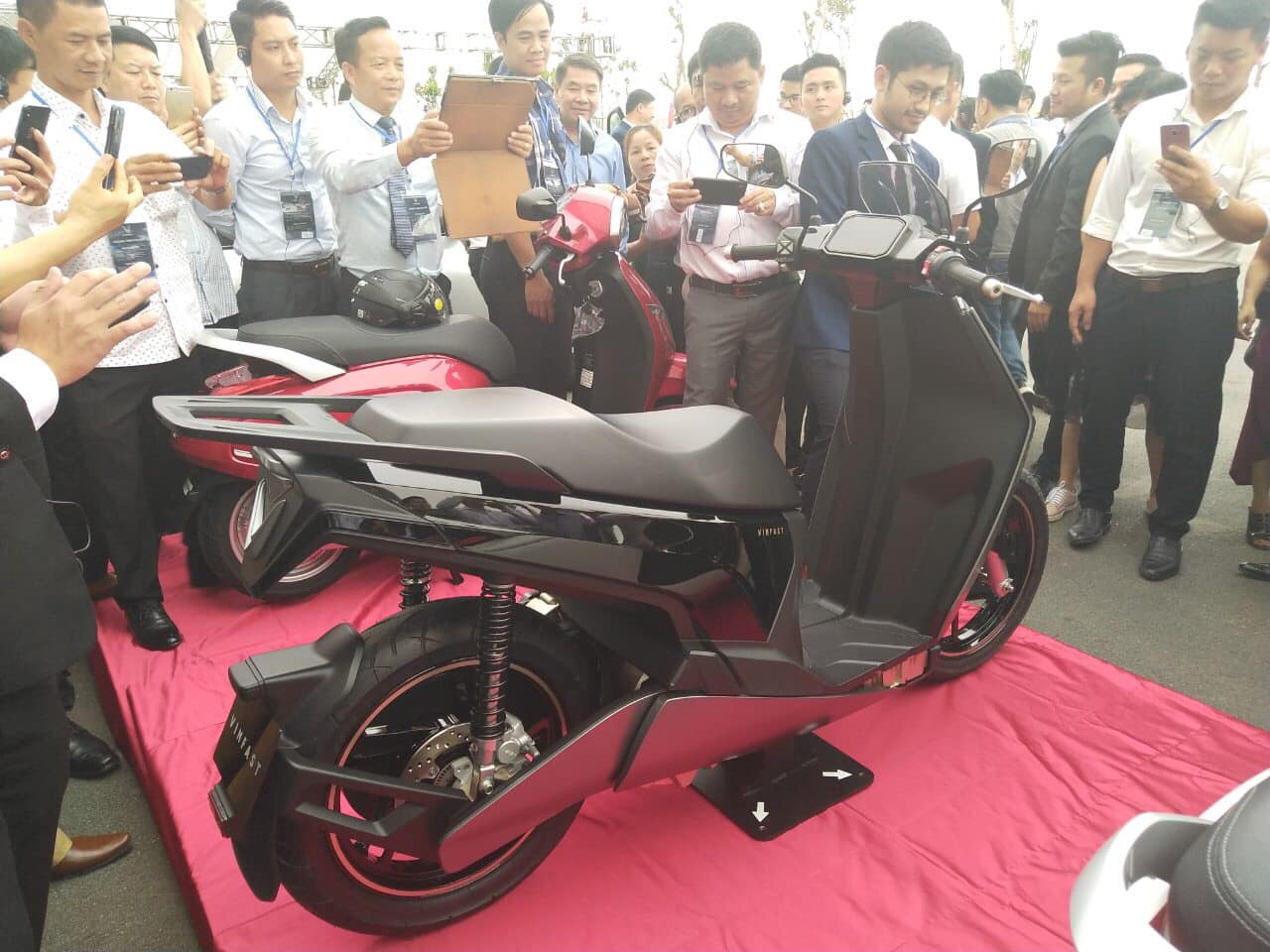 Hình ảnh về chiếc xe mới được cho là sản phẩm xe máy điện mới nhất của Vinfast Hình ảnh về chiếc xe mới được cho là sản phẩm xe máy điện mới nhất của Vinfast