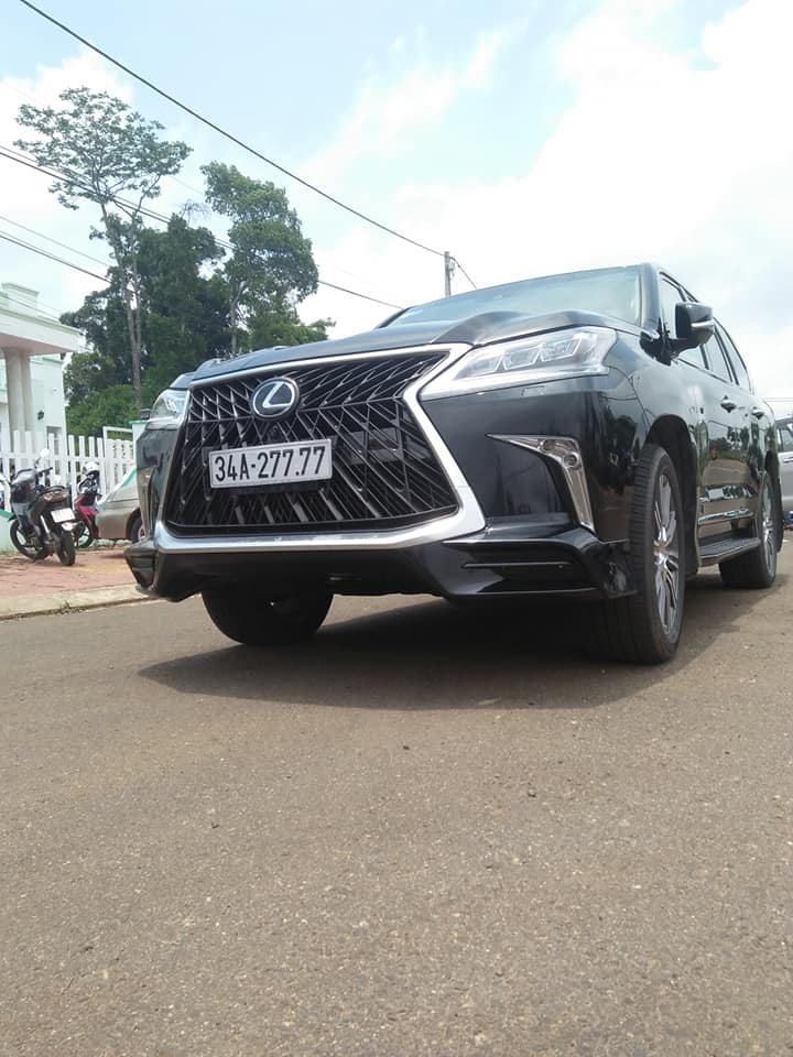  Lexus LX570 mang biển tứ quý 7 tỉnh Hải Dương sau khi được chủ nhân độ body kit Lexus LX570 Super Sport