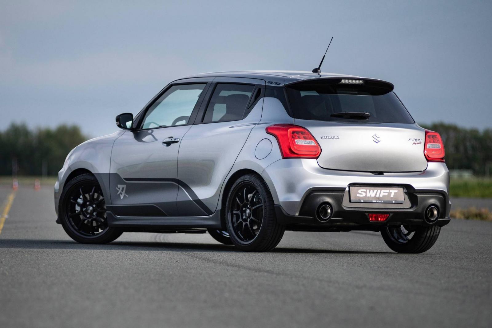 Suzuki Swift Sport Katana 2019 được hạ thấp gầm