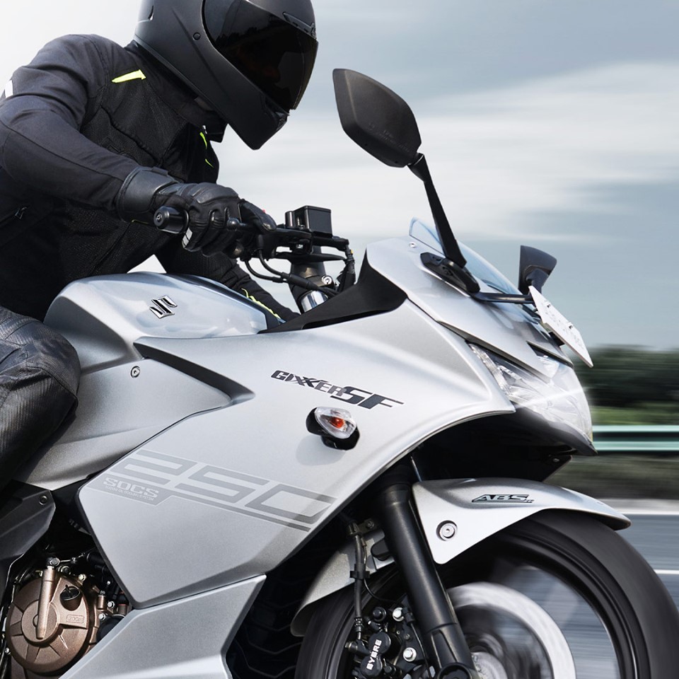 Đầu xe Suzuki Gixxer SF250