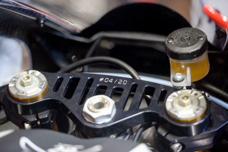 Chiếc xe được rao bán mang số thứ tự 4/20 chiếc trên toàn thế giới Chiếc xe được rao bán mang số thứ tự 4/20 chiếc trên toàn thế giới