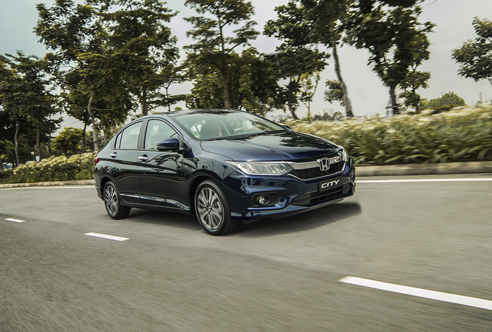 Dù vẫn nằm trong top 10 xe bán chạy tháng 4/2019 nhưng doanh số của Honda City cũng đang có sự sụt giảm. Dù vẫn nằm trong top 10 xe bán chạy tháng 4/2019 nhưng doanh số của Honda City cũng đang có sự sụt giảm.