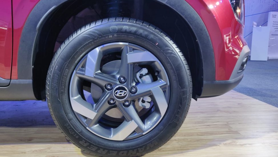 Bộ vành 16 inch của Hyundai Venue 2020