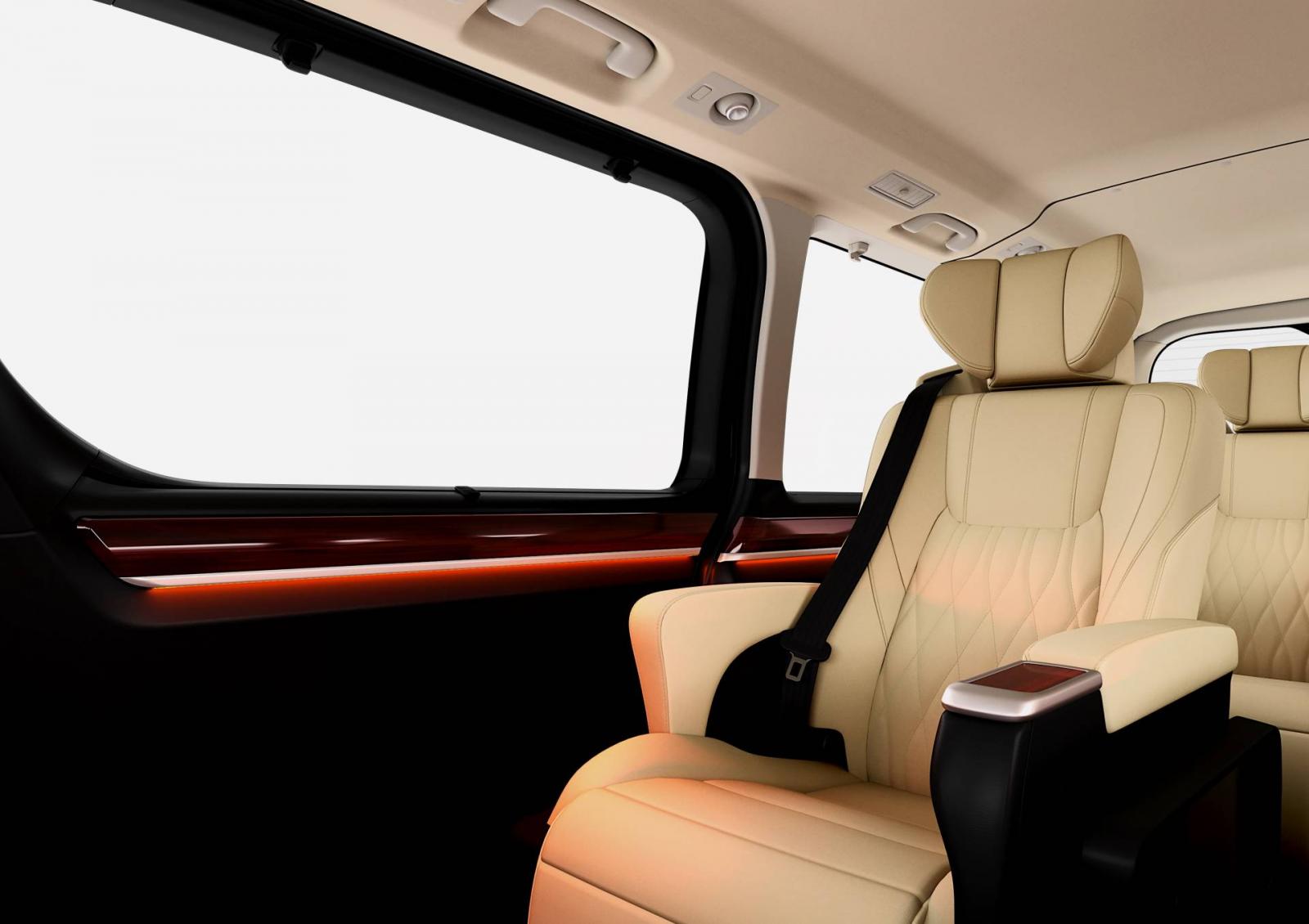 Ghế thương gia bọc da và chỉnh điện ở hàng ghế giữa