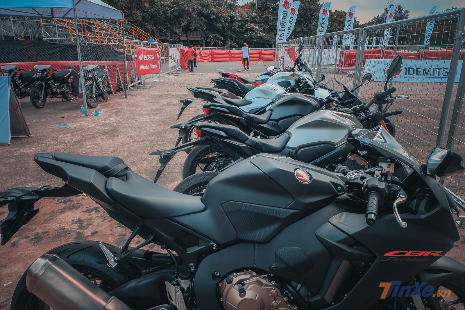 Các mẫu xe mới nhất của Honda được đem tới giải đua trưng bày và cho chạy thử xe Các mẫu xe mới nhất của Honda được đem tới giải đua trưng bày và cho chạy thử xe