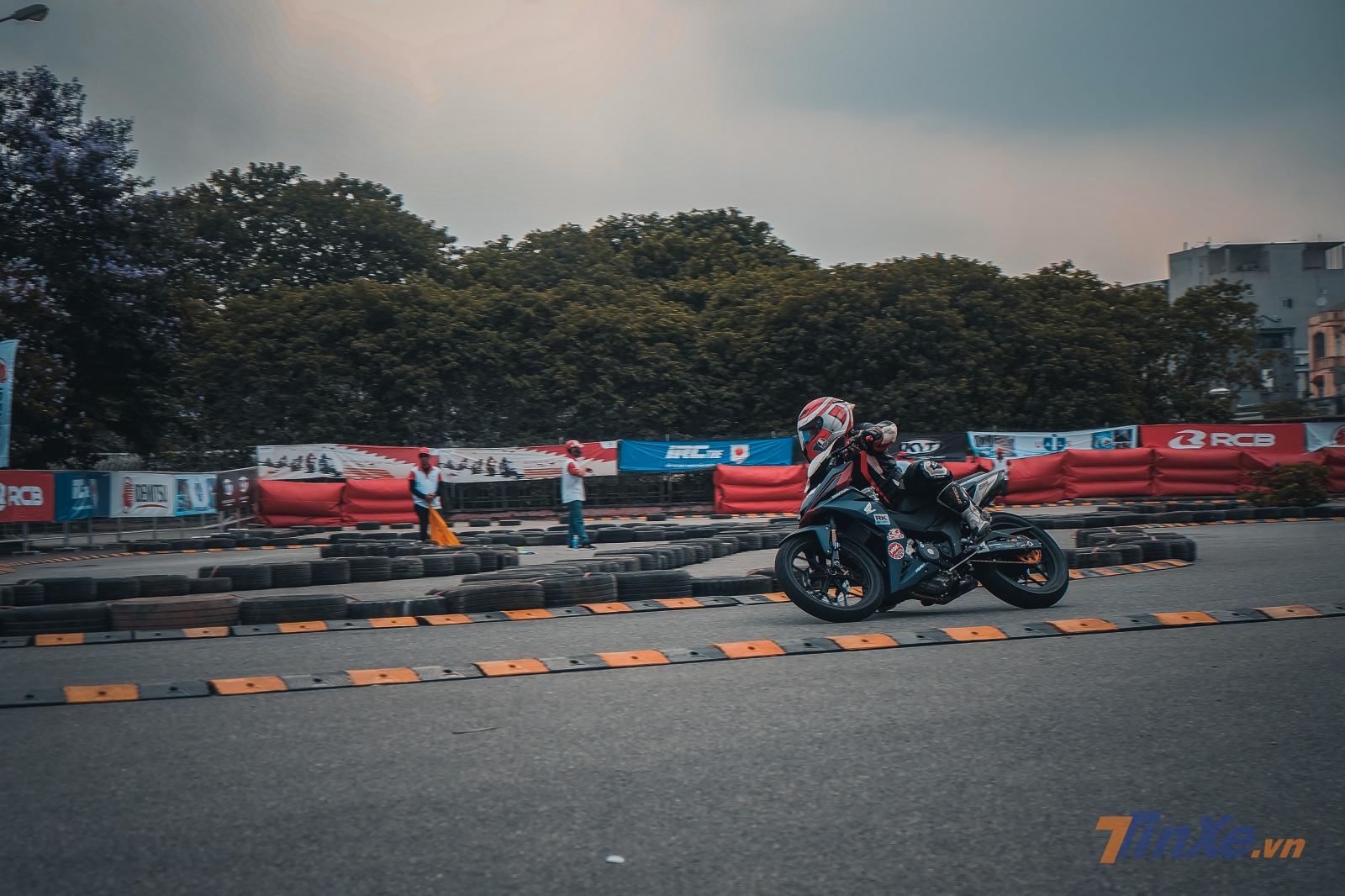 Giải đua Vietnam Motor Racing Championship 2019 (VMRC 2019) sẽ được tổ chức tại Hà Nội vào ngày mai 25/5. Giải đua Vietnam Motor Racing Championship 2019 (VMRC 2019) sẽ được tổ chức tại Hà Nội vào ngày mai 25/5.