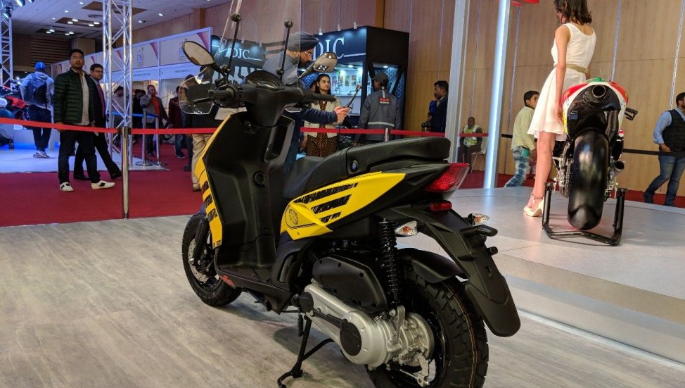 Đuôi xe Aprilia Storm 125 Đuôi xe Aprilia Storm 125