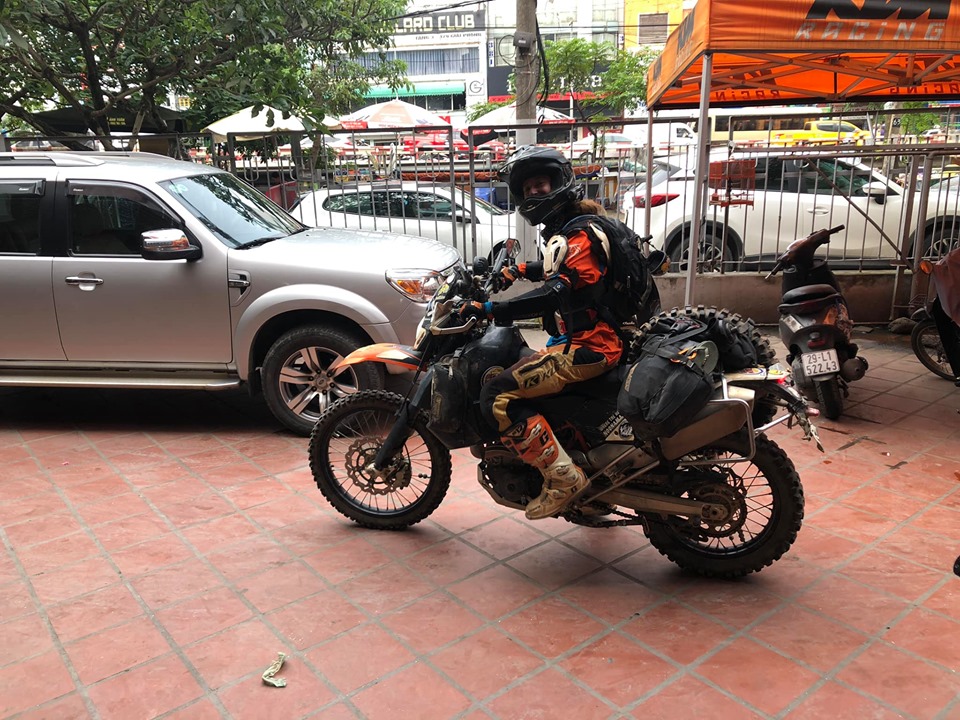 Grace McDonald tiếp tục lên đường Grace McDonald tiếp tục lên đường